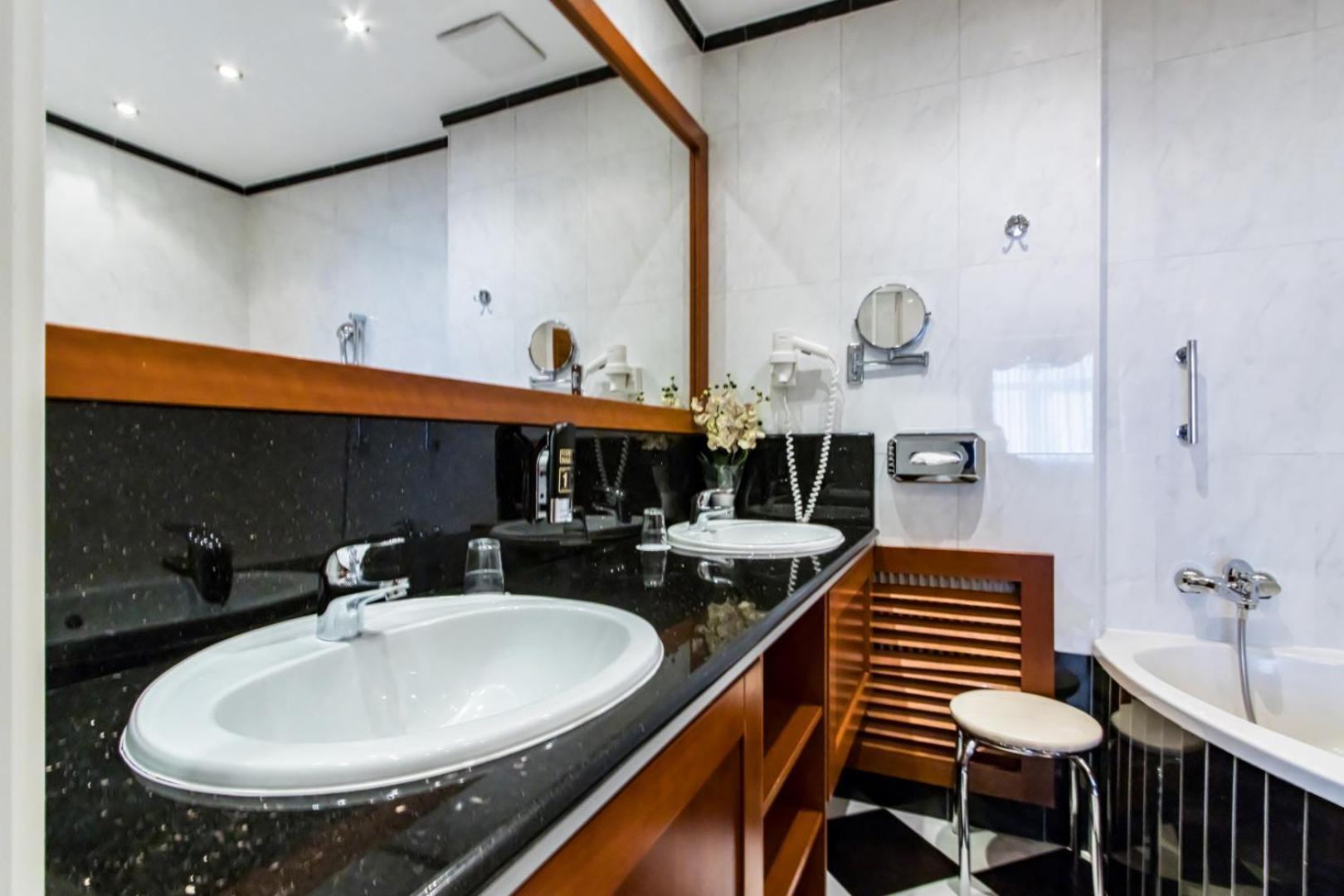 Corvinus - Newly Renovated Wien